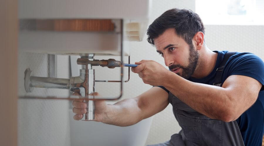 Faucet repair for sink in Cuervo, NM